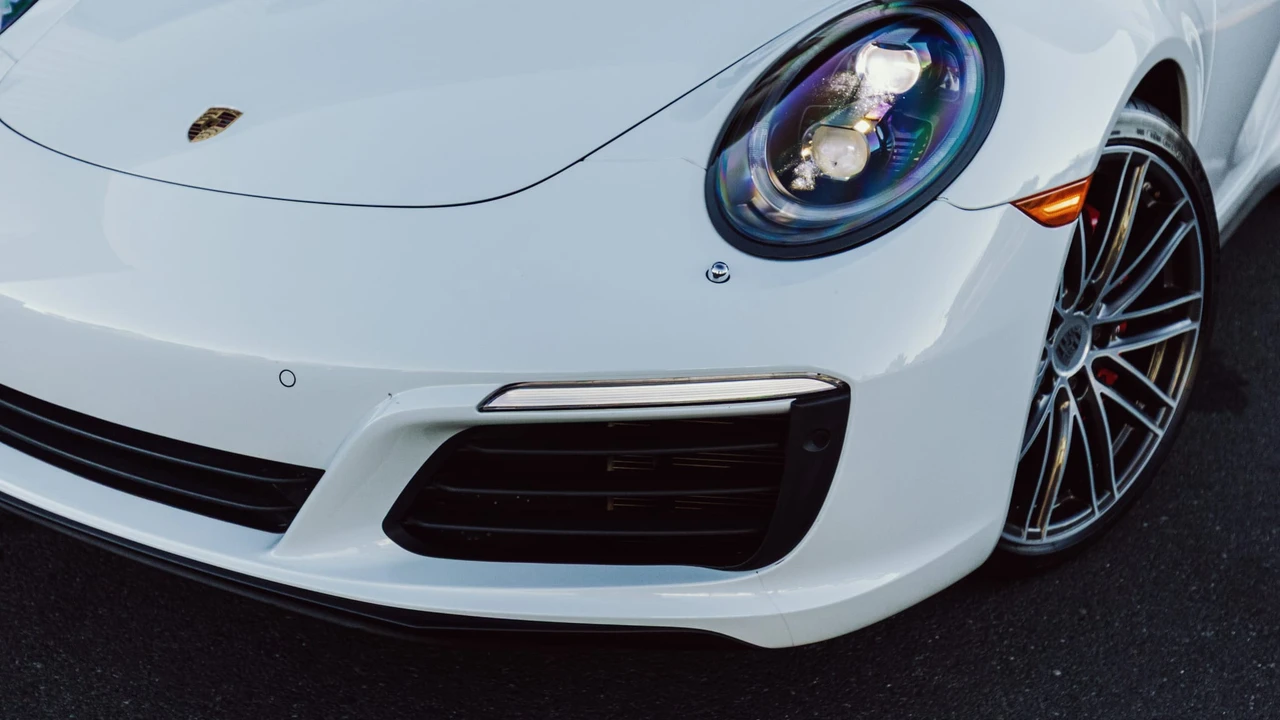 2017 Porsche 991 Carrera 4S - Image 14 of 31