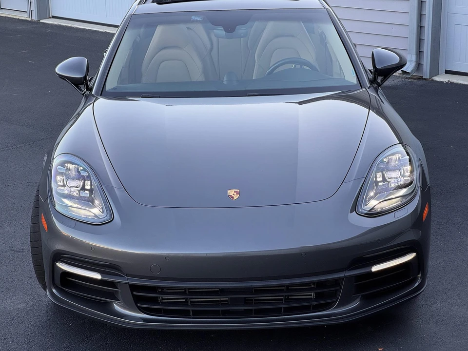 2017 Porsche 971 Panamera - Image 31 of 31