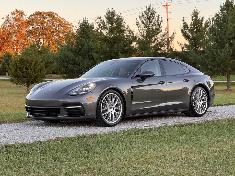 2017 Porsche 971 Panamera - Image 4 of 31