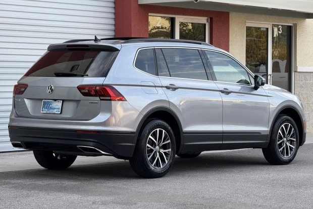 2019 Volkswagen Tiguan - Image 2 of 7