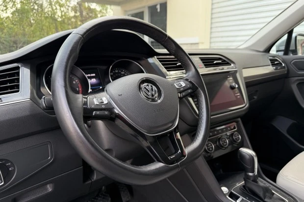 2019 Volkswagen Tiguan - Image 5 of 7