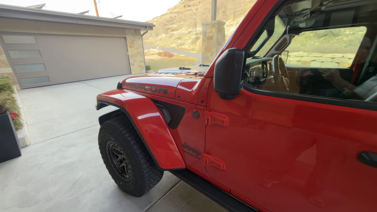 2021 Jeep JL Wrangler - Image 15 of 31