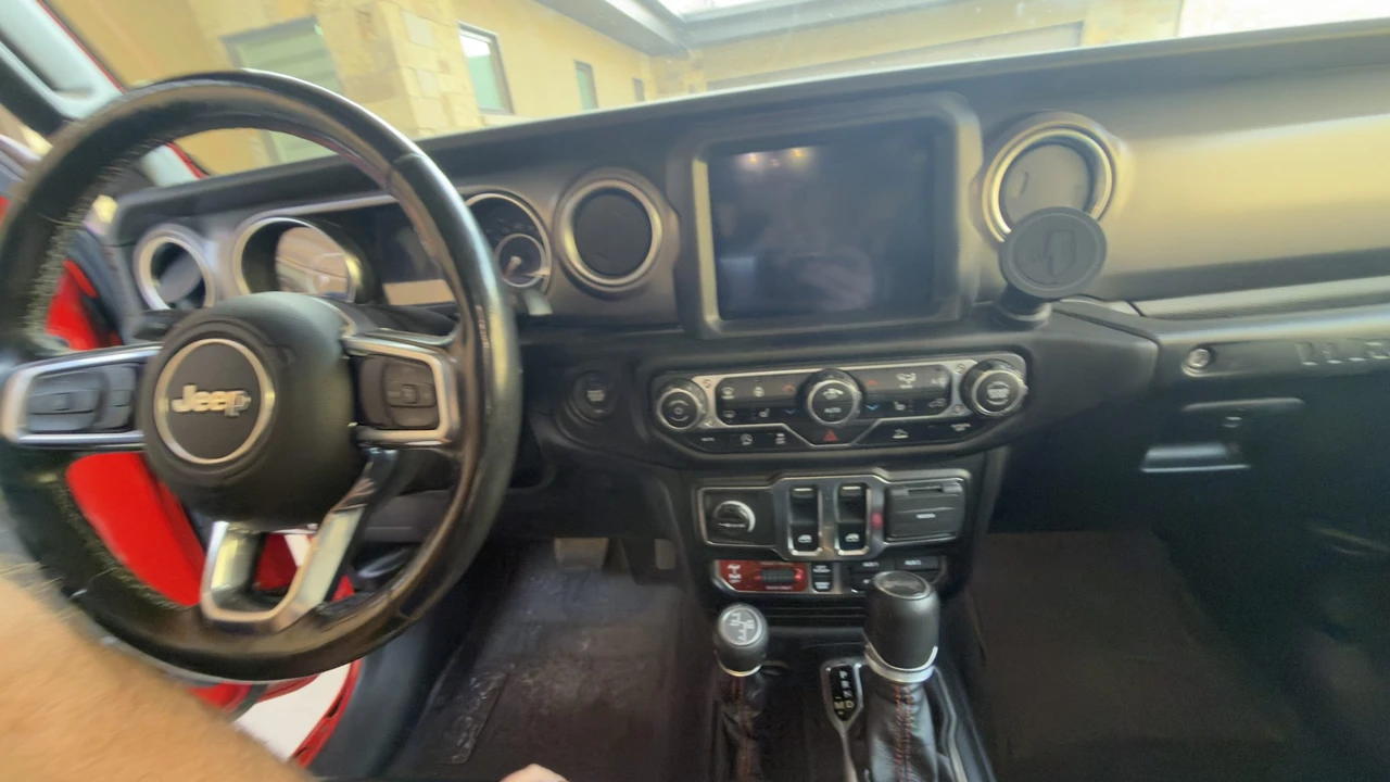2021 Jeep JL Wrangler - Image 31 of 31