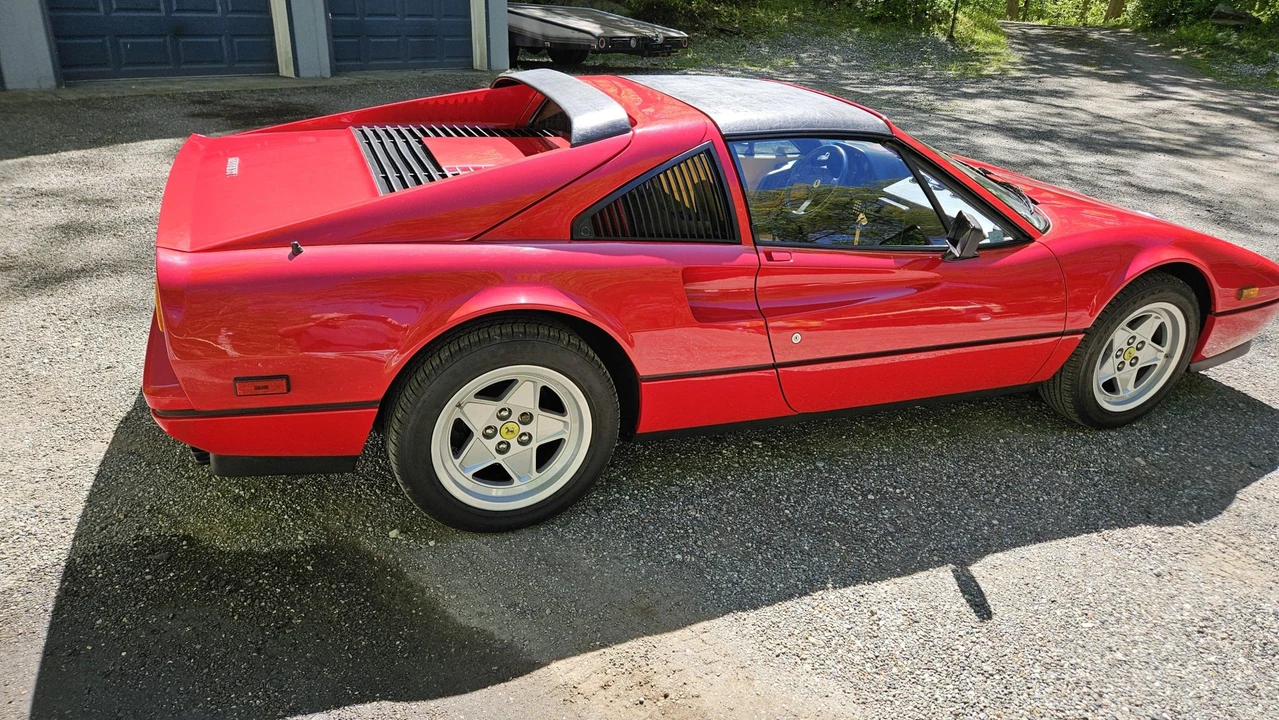 1987 Ferrari 328 GTS - Image 16 of 31