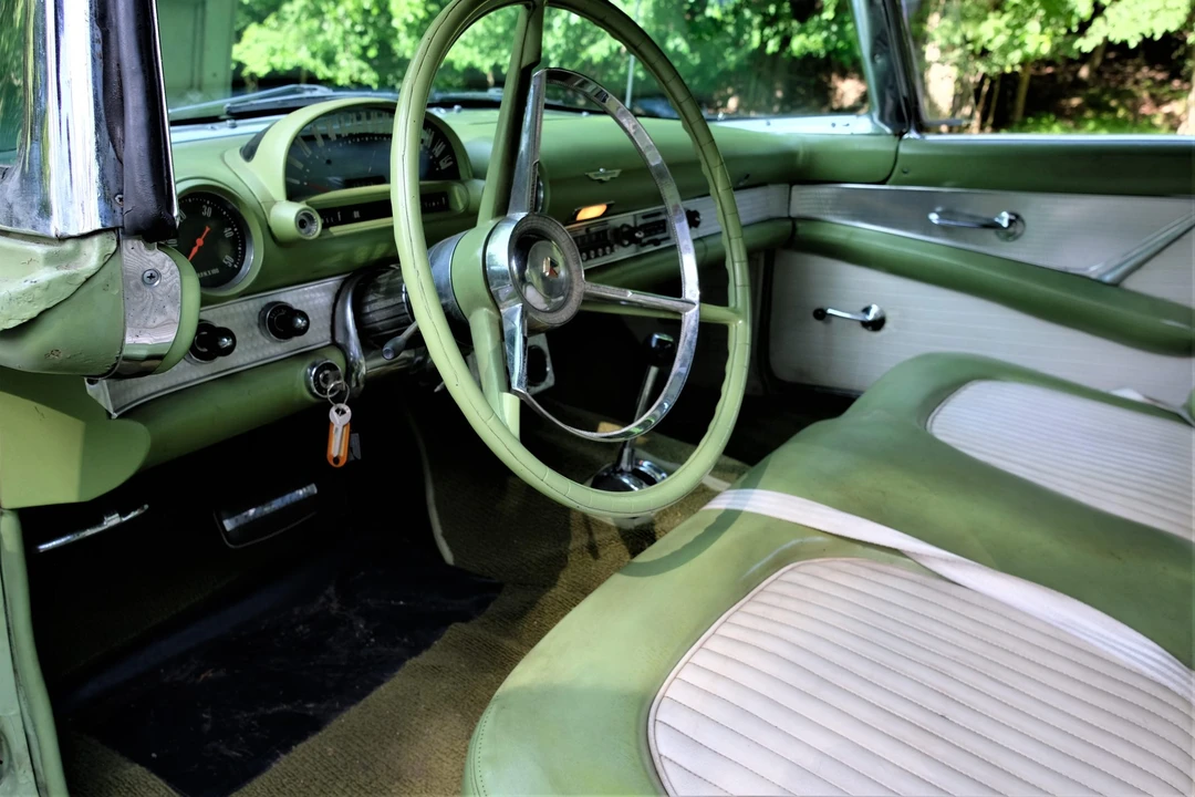 1956 Ford Thunderbird 1st Gen - Image 27 of 31