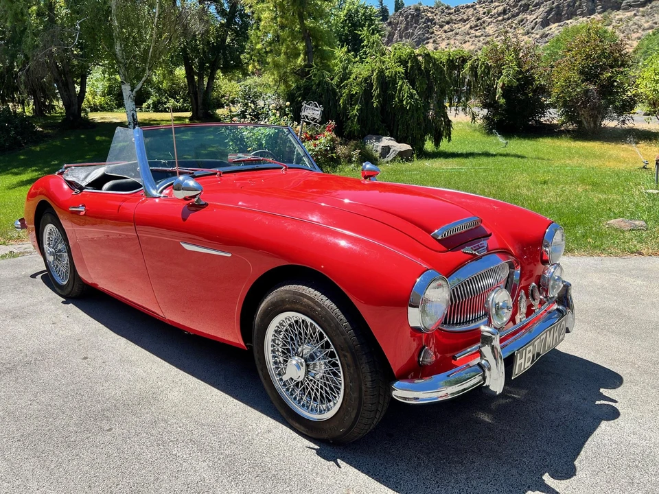 1962 Austin-Healey 3000 Mark II - Image 2 of 31