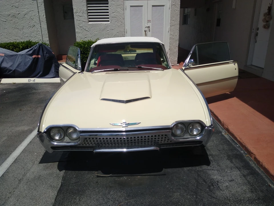 1962 Ford Thunderbird 3rd Gen - Image 20 of 31