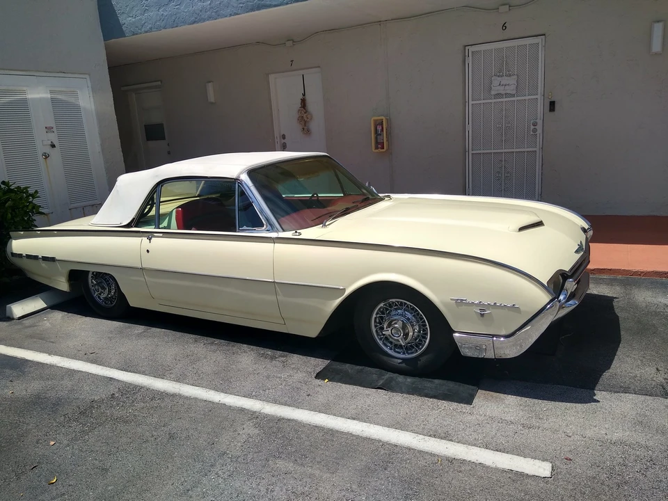 1962 Ford Thunderbird 3rd Gen - Image 10 of 31