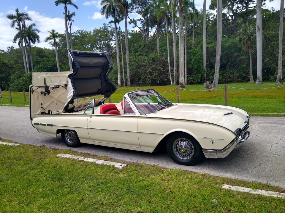 1962 Ford Thunderbird 3rd Gen - Image 18 of 31