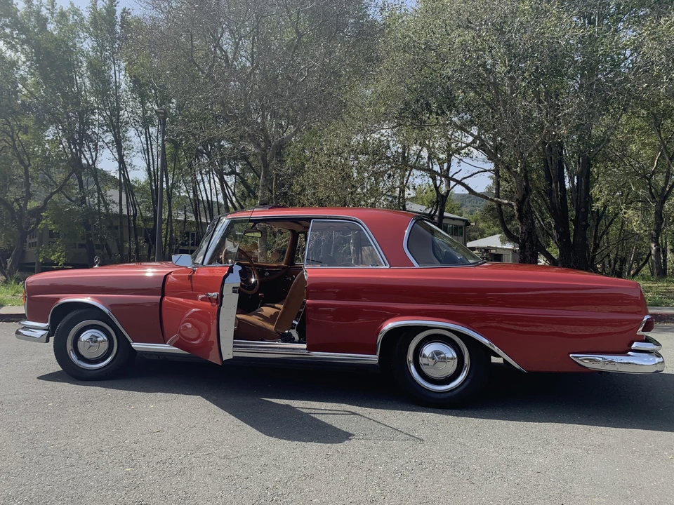 1966 Mercedes-Benz W111 Coupe - Image 2 of 31