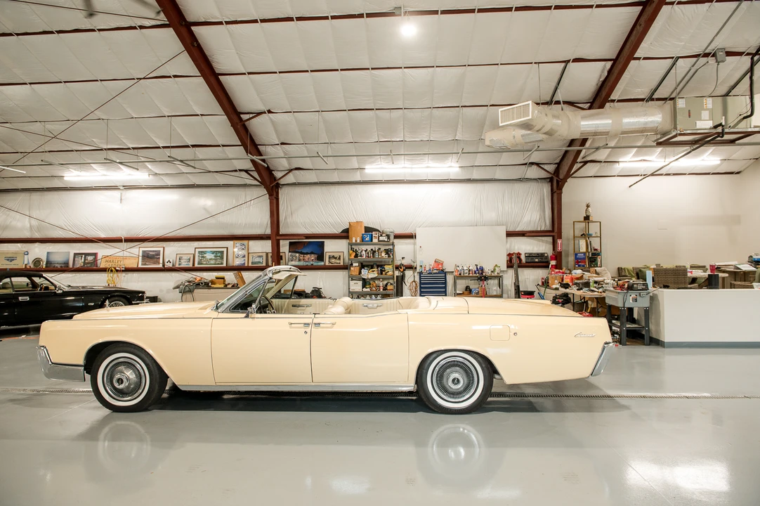 1967 Lincoln - Image 5 of 31