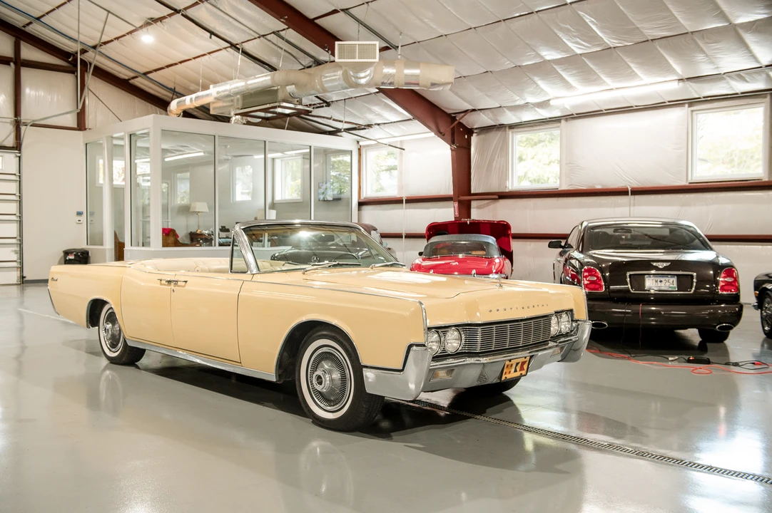 1967 Lincoln - Image 15 of 31