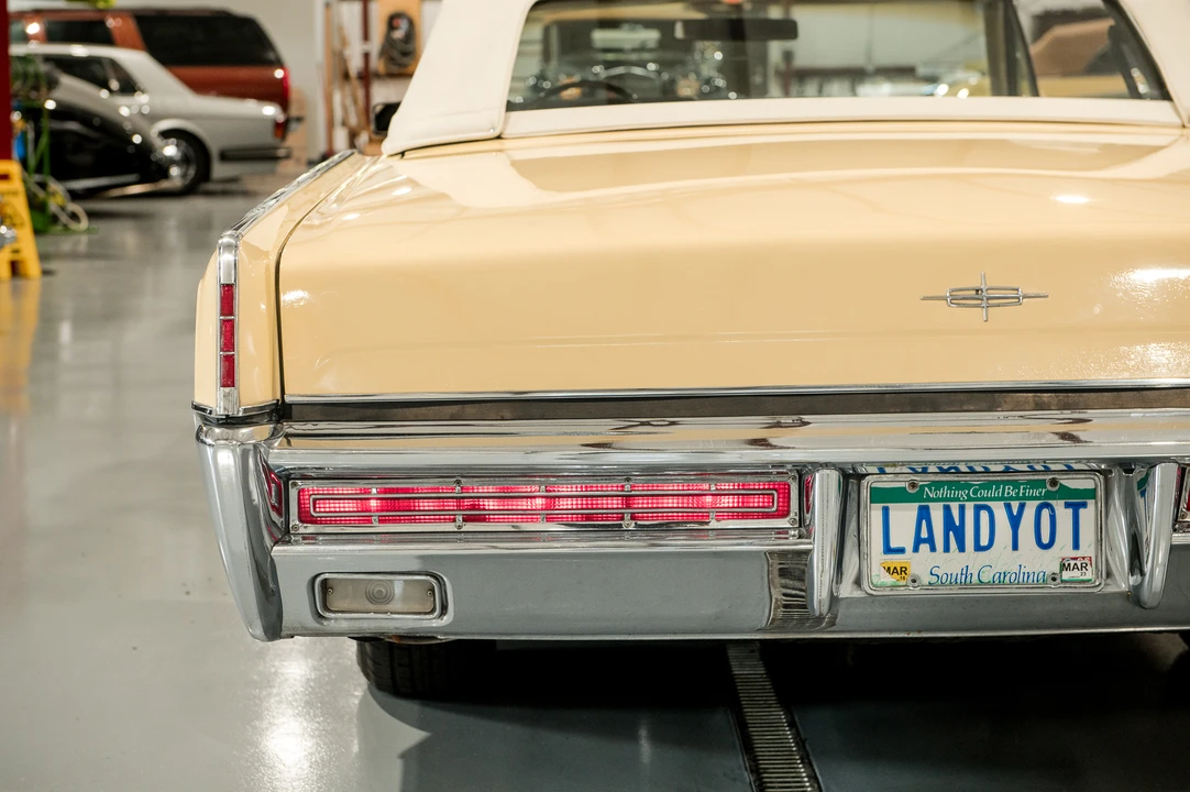 1967 Lincoln - Image 29 of 31