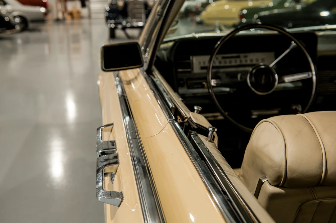 1967 Lincoln Continental 4th Gen - Image 26 of 31