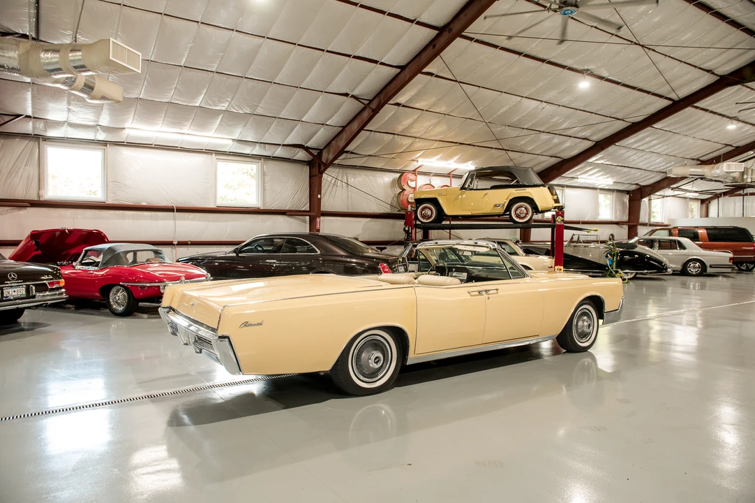 1967 Lincoln - Image 12 of 31
