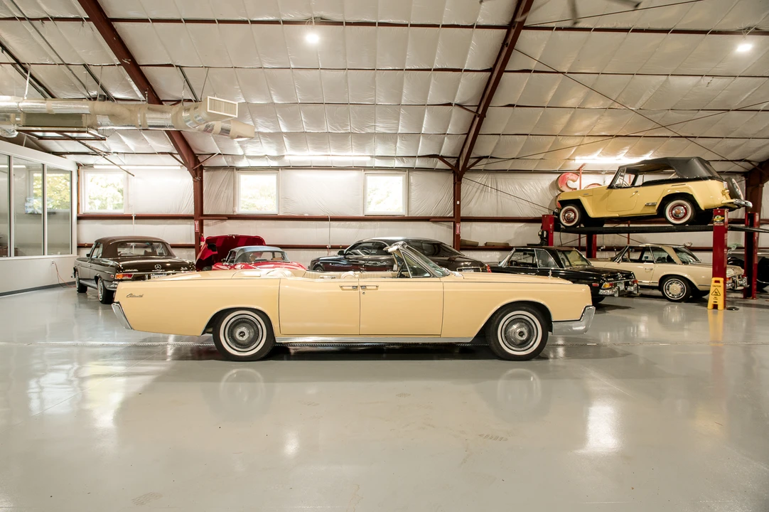 1967 Lincoln - Image 13 of 31