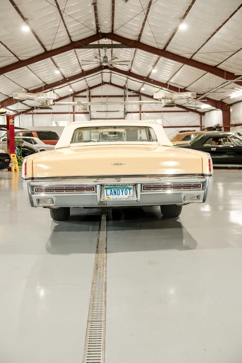 1967 Lincoln - Image 9 of 31