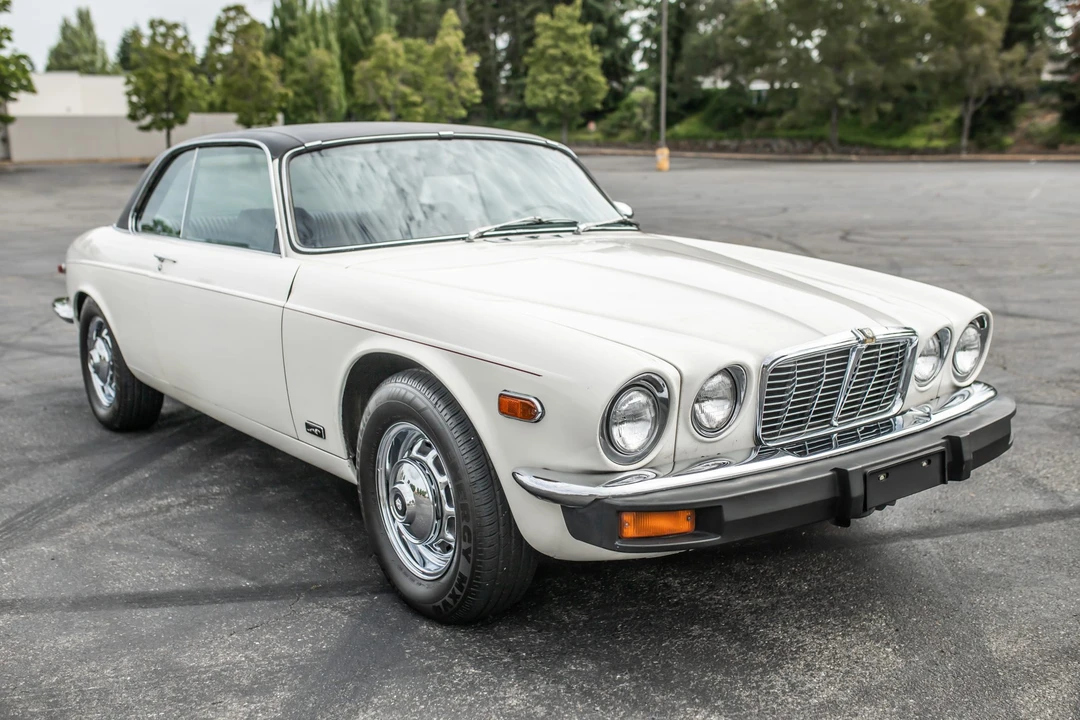 1976 Jaguar XJ Coupe - Image 2 of 31