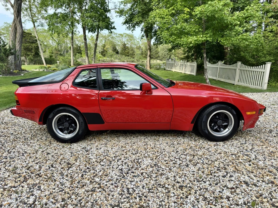 1983 Porsche 944 - Image 10 of 31