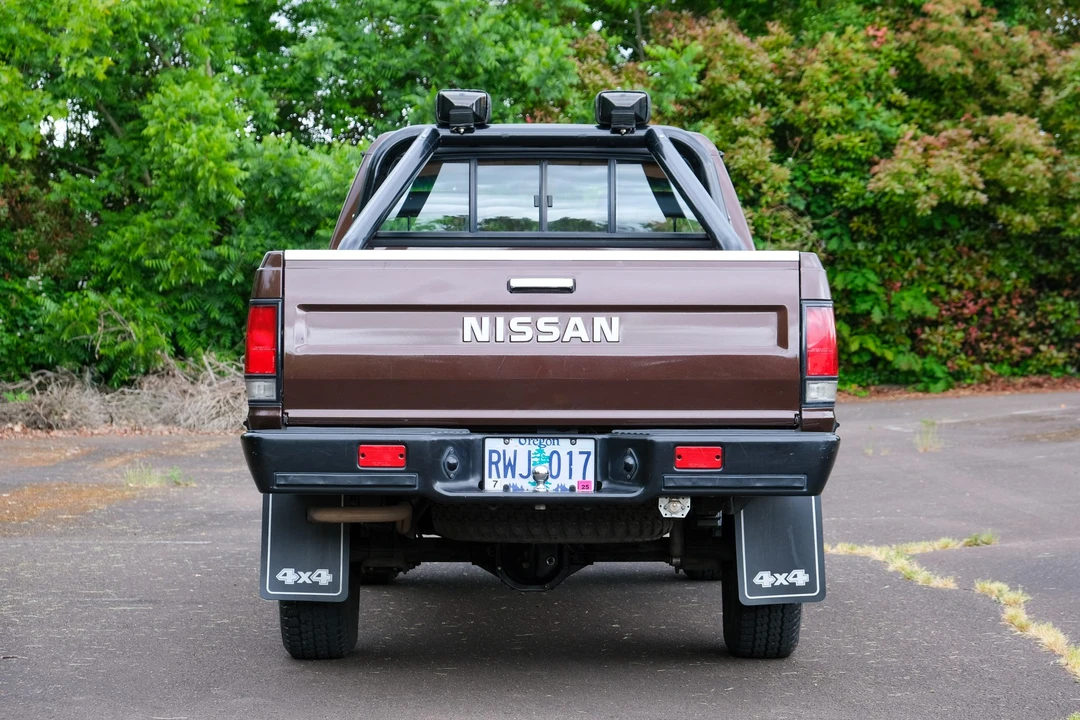 1986 Nissan - Image 21 of 31