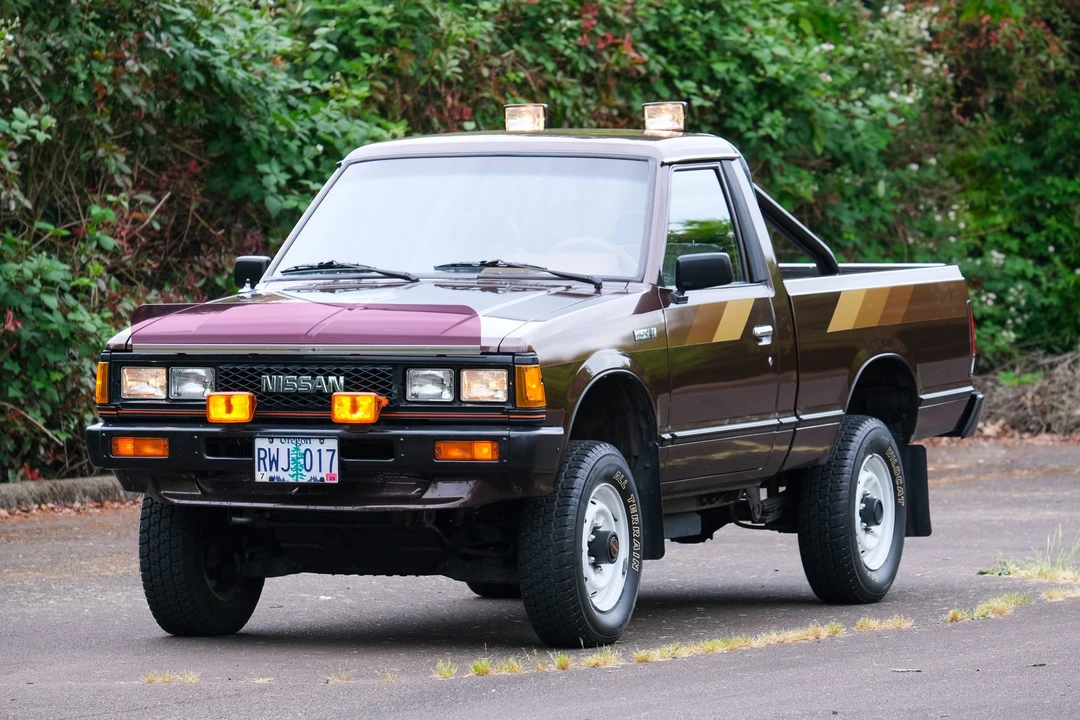 1986 Nissan - Image 8 of 31