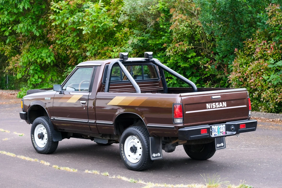 1986 Nissan - Image 16 of 31