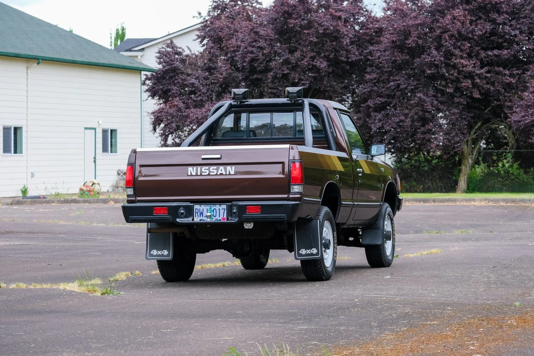 1986 Nissan - Image 26 of 31
