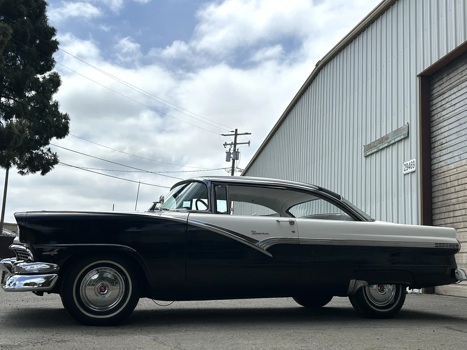 1956 Ford Fairlane 1st Gen - Image 8 of 31