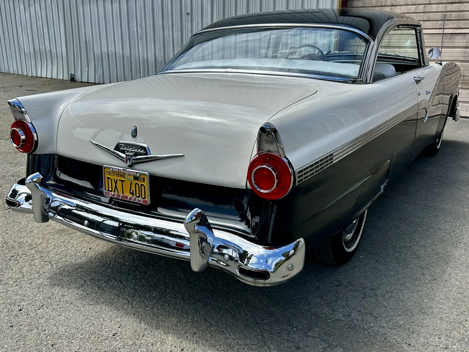 1956 Ford Fairlane 1st Gen - Image 19 of 31
