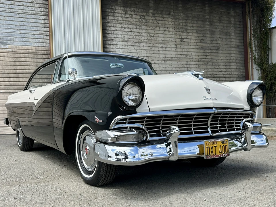1956 Ford Fairlane 1st Gen - Image 24 of 31