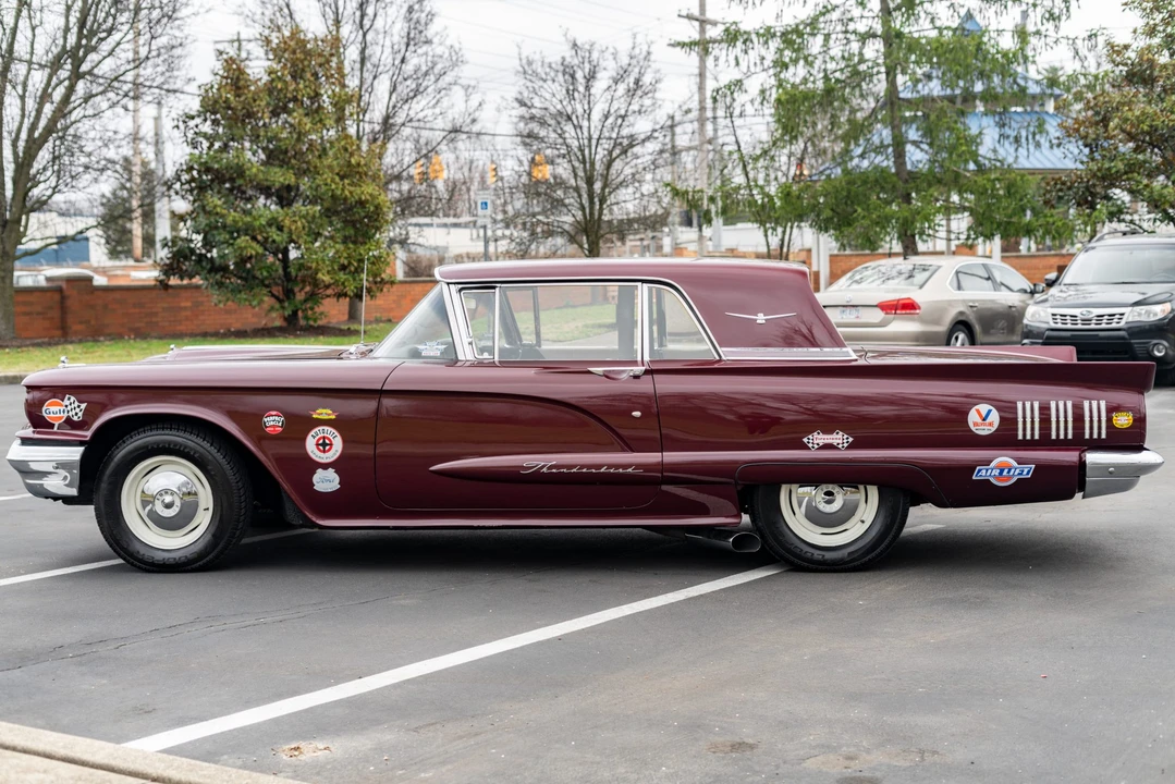 1960 Ford Thunderbird 2nd Gen - Image 10 of 31