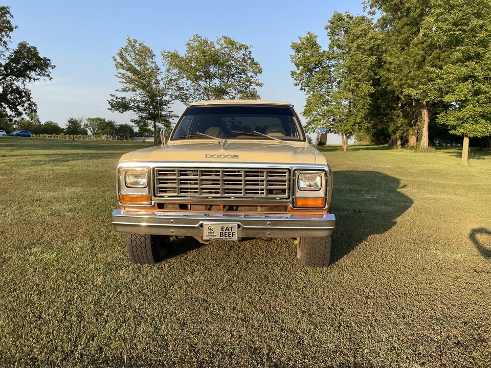 1985 Dodge Ramcharger - Image 12 of 31