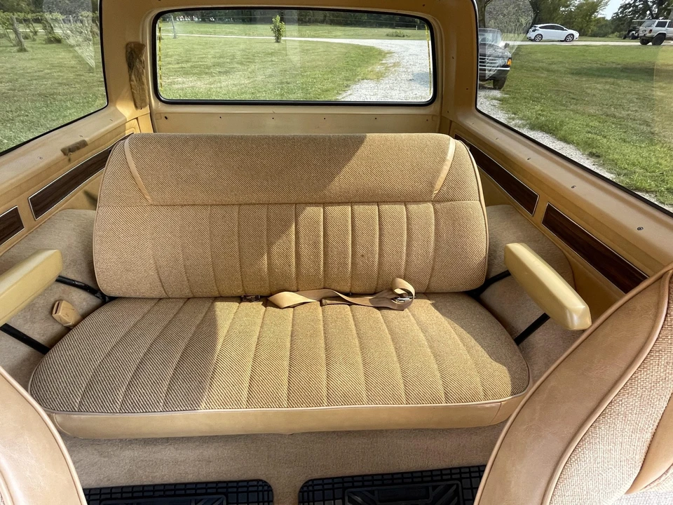 1985 Dodge Ramcharger - Image 26 of 31