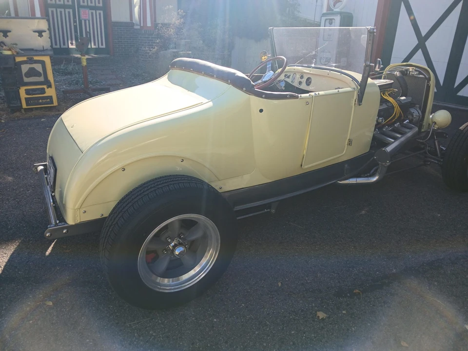 Ford Hot Rod - Image 13 of 31