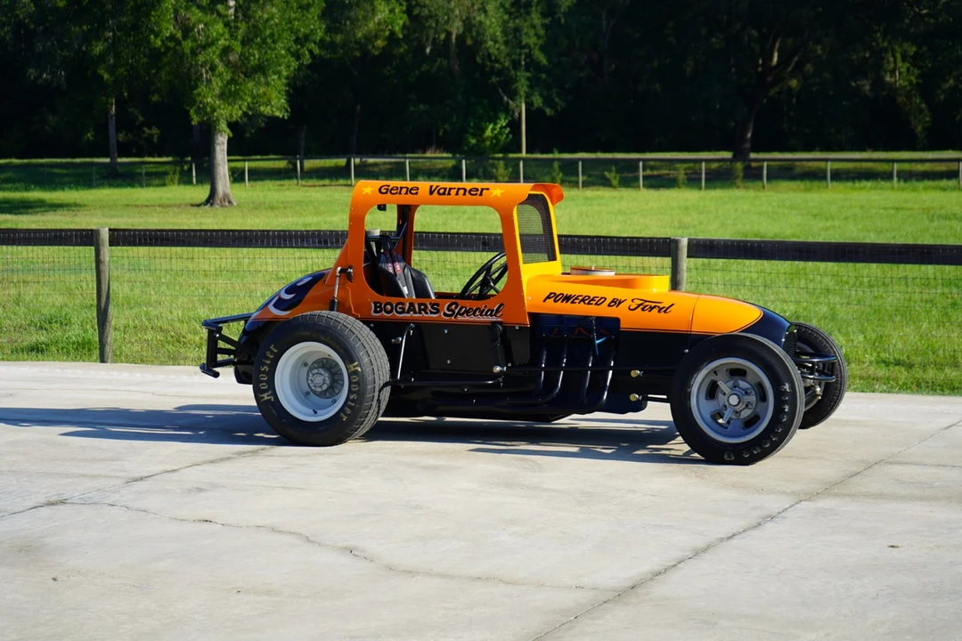 Ford Hot Rod - Image 26 of 31