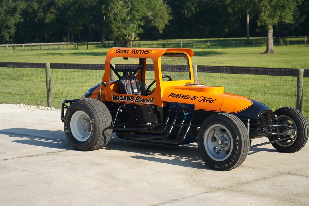 Ford Hot Rod - Image 29 of 31