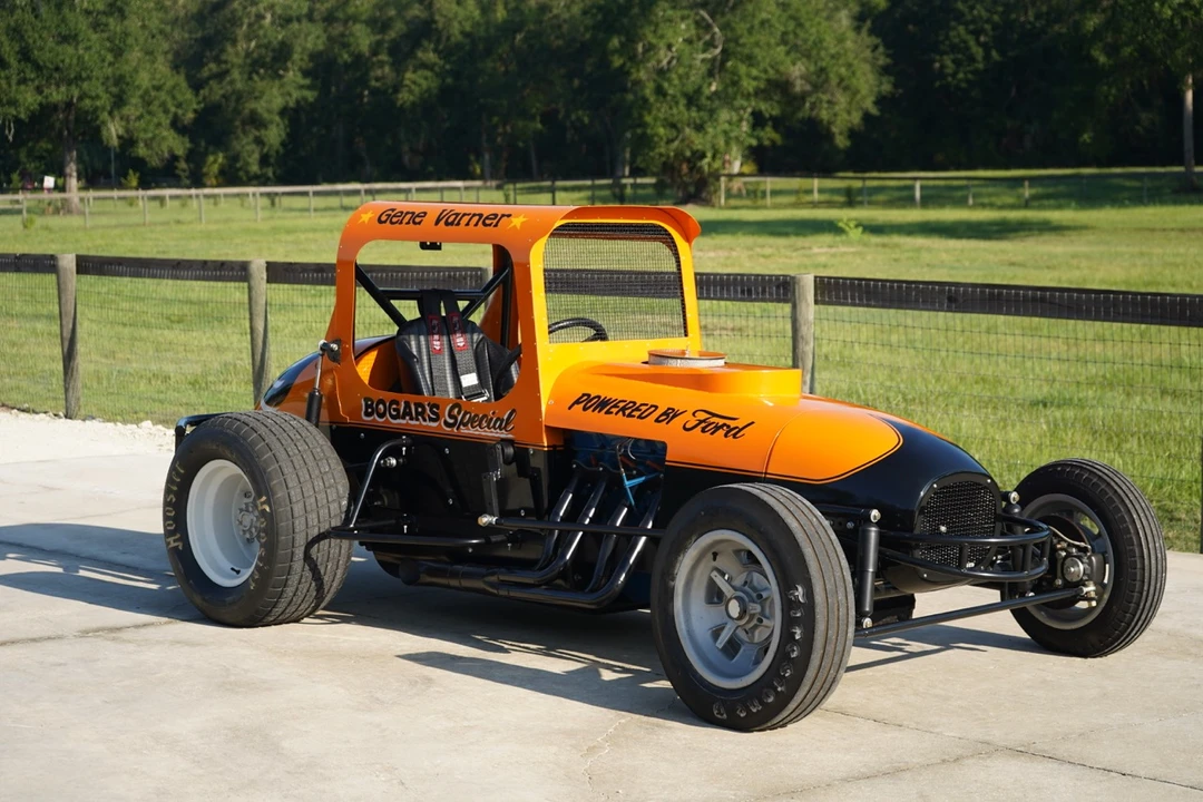 Ford Hot Rod - Image 30 of 31