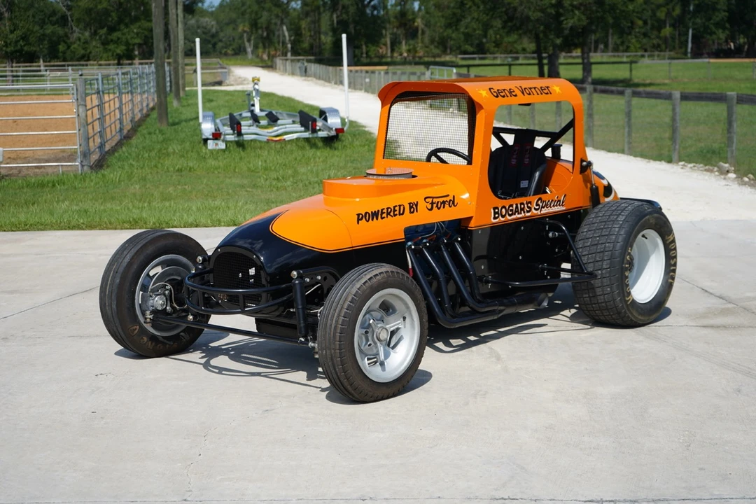 Ford Hot Rod - Image 4 of 31