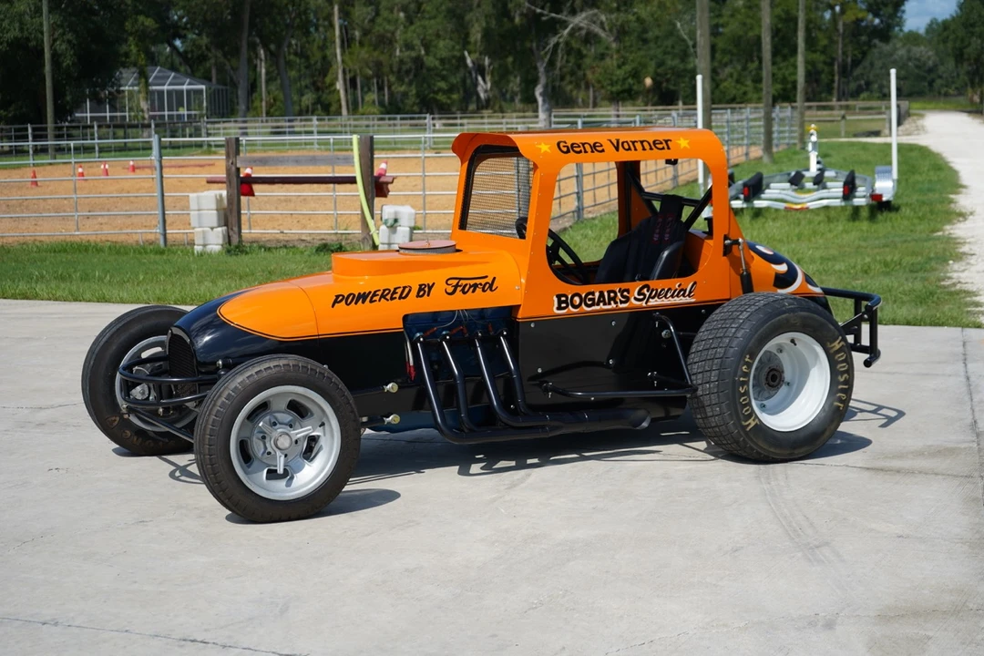 Ford Hot Rod - Image 5 of 31