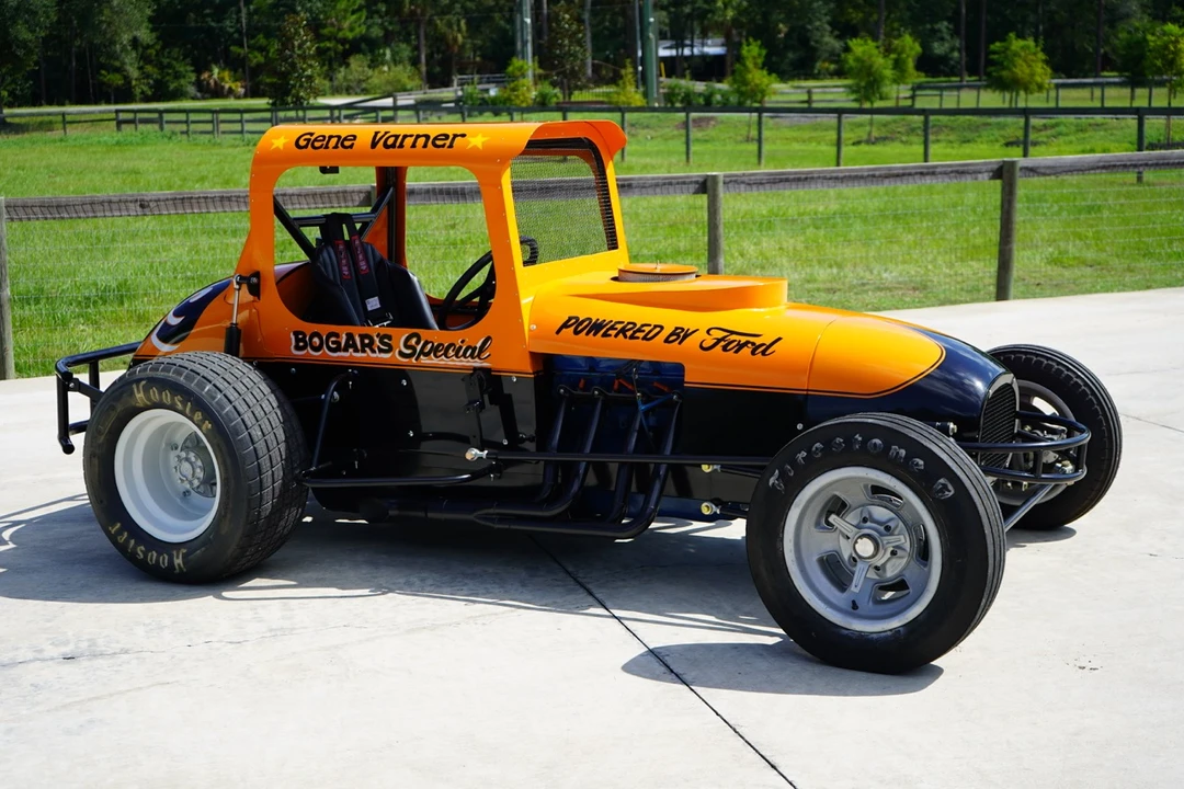 Ford Hot Rod - Image 15 of 31
