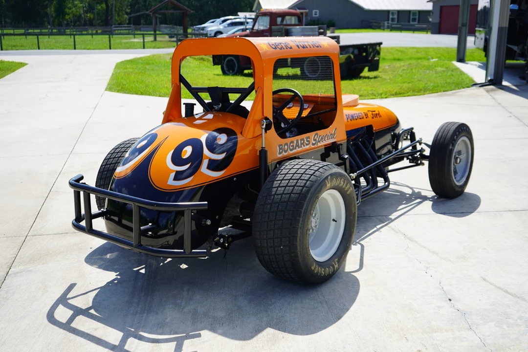 Ford Hot Rod - Image 10 of 31