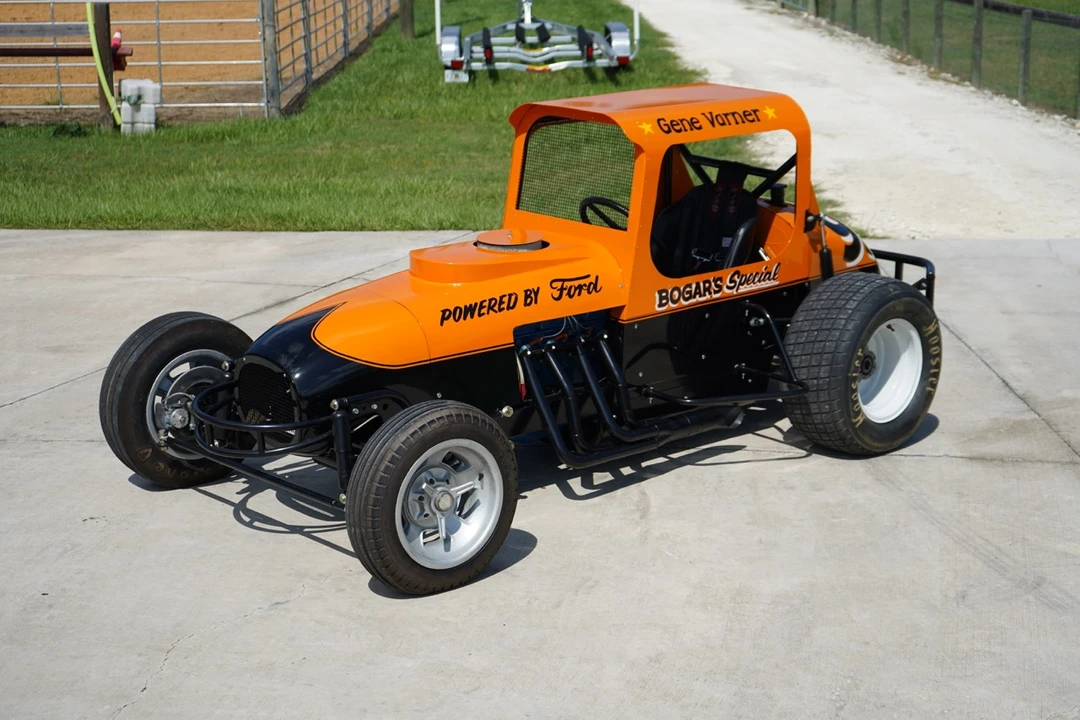 Ford Hot Rod - Image 19 of 31