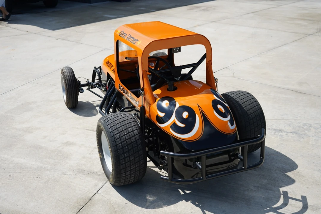 Ford Hot Rod - Image 8 of 31