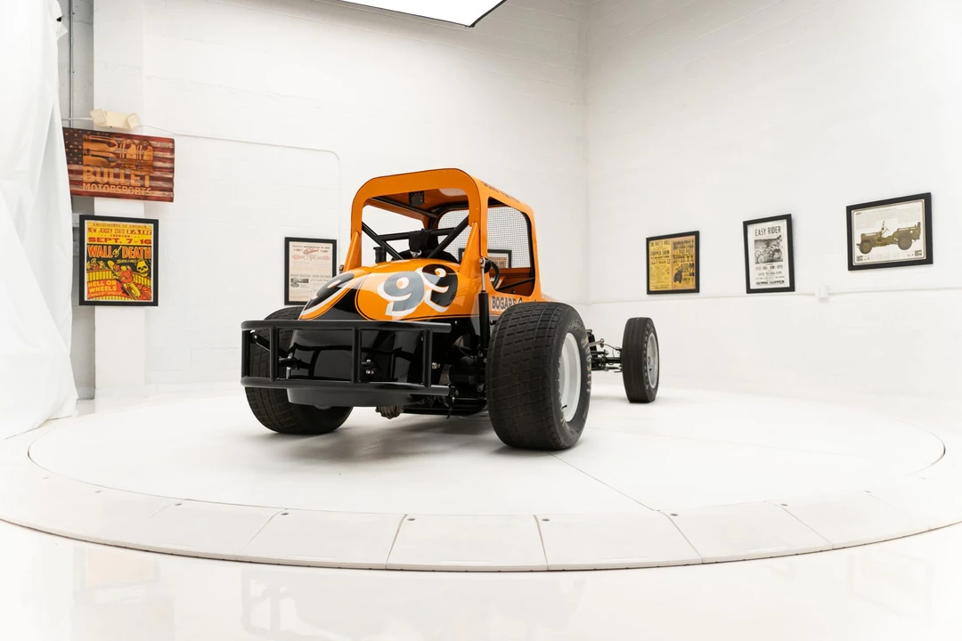 Ford Replica - Image 15 of 31