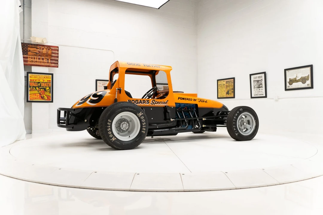 Ford Replica - Image 13 of 31