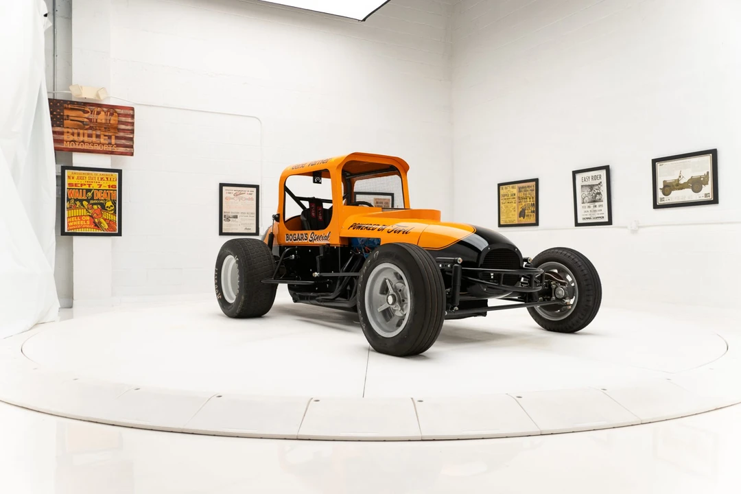 Ford Replica - Image 8 of 31