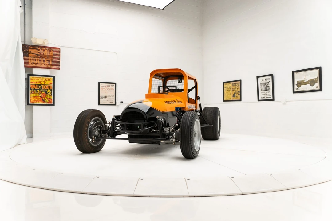 Ford Replica - Image 4 of 31