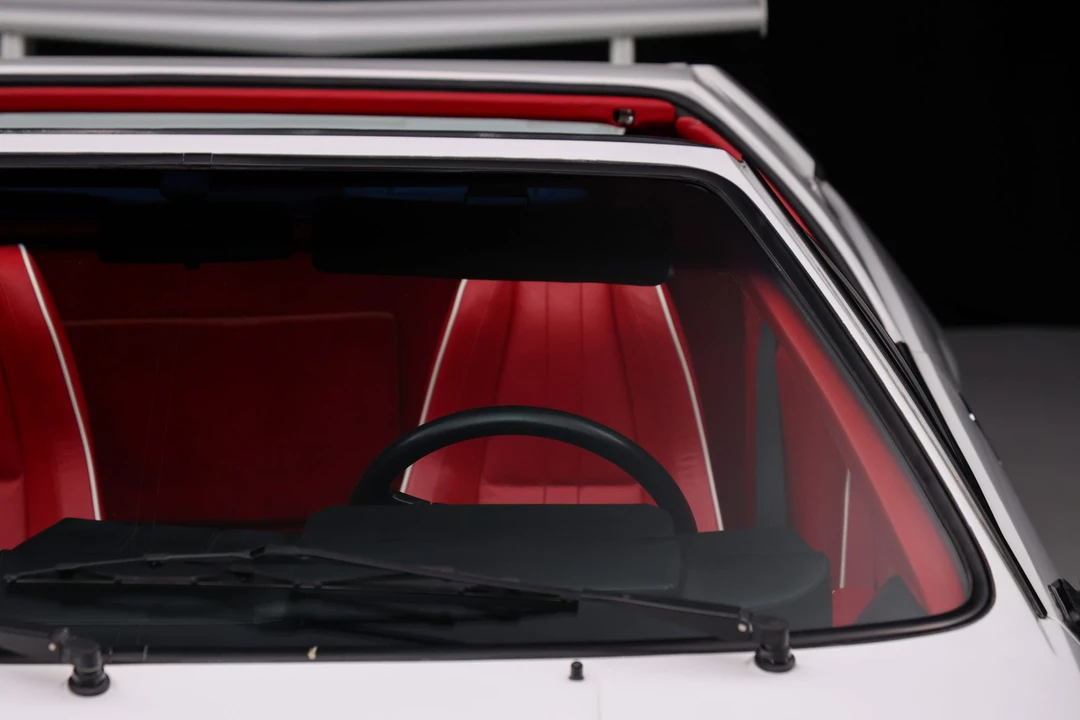 1988 Lamborghini Jalpa - Image 15 of 31