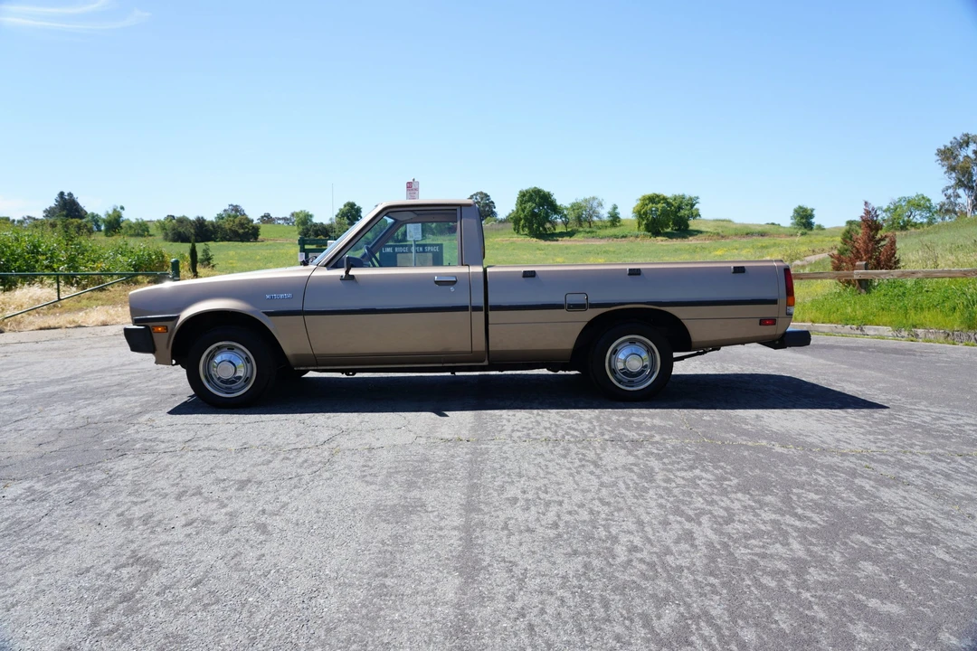 1985 Mitsubishi Triton 2nd Gen - Image 26 of 31