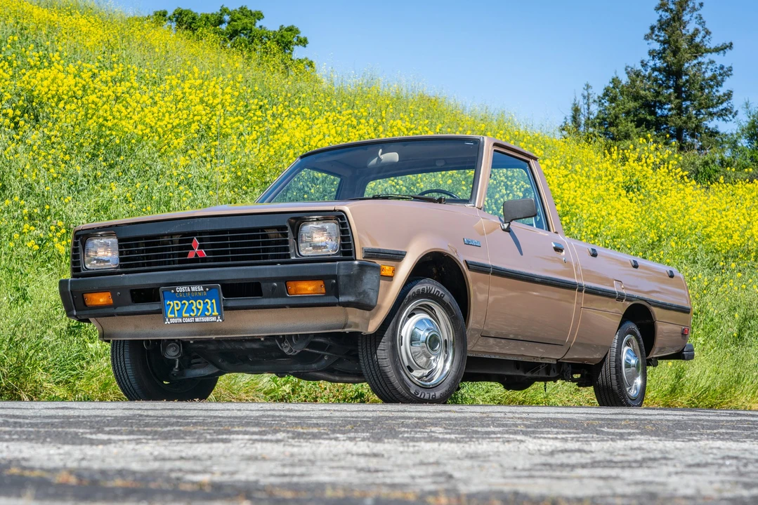 1985 Mitsubishi Triton 2nd Gen - Image 2 of 31
